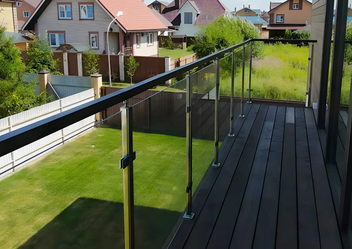 Балконные ограждения из стекла cover