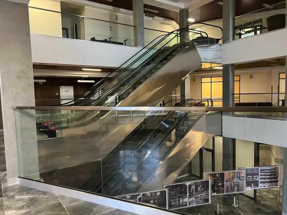 Балконные ограждения из стекла