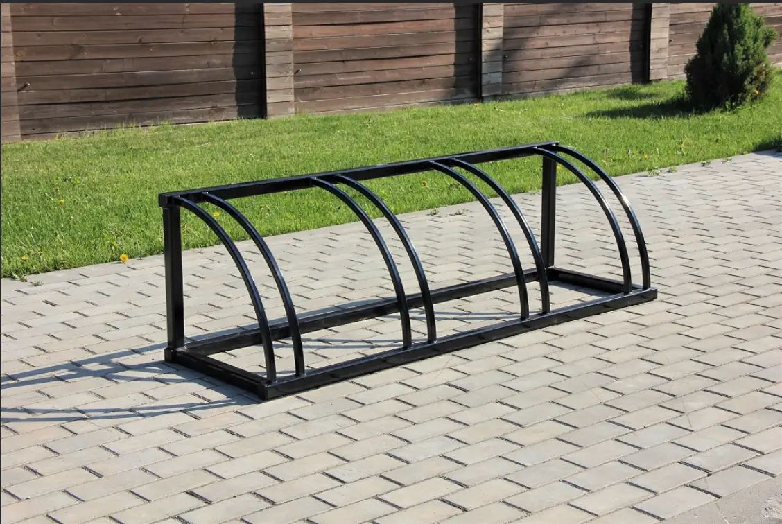 Велопарковки из черного металла cover